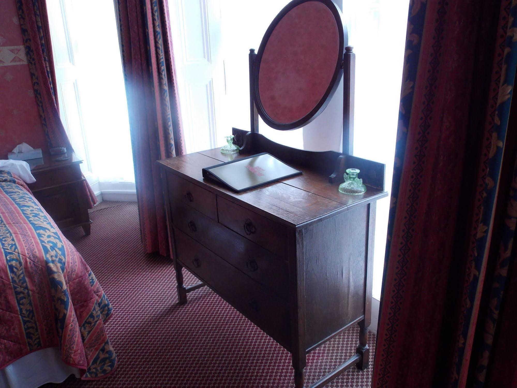 The Darnley Hotel Ilfracombe Zewnętrze zdjęcie